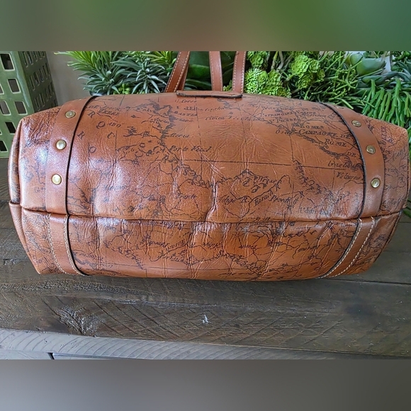 Patricia Nash Benvenuto European Map Tote  100% Full Grain Leather - Picture 13 of 15